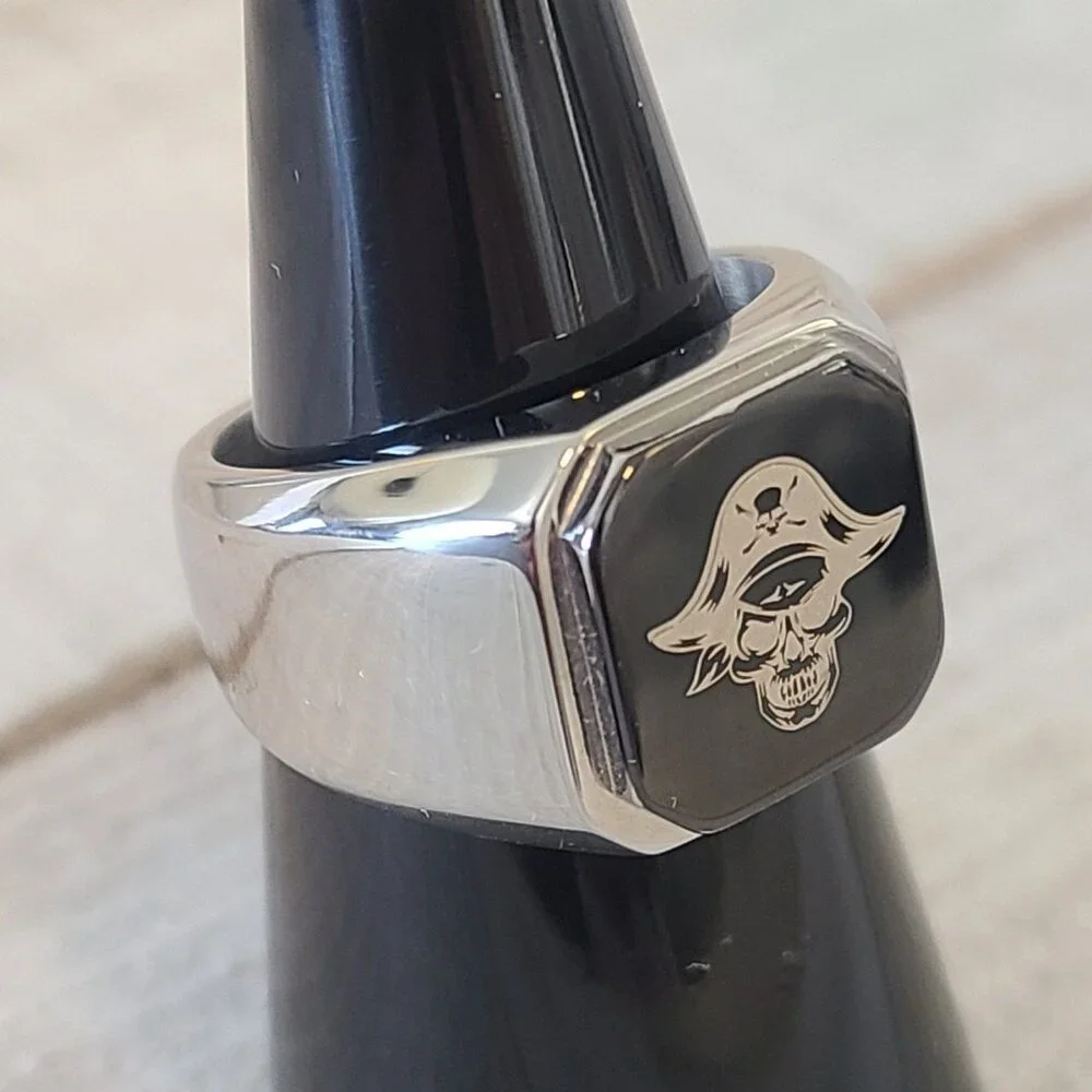 Stainless Steel Pirate Mens Ring Black Accent Approx Size 8 NWOT